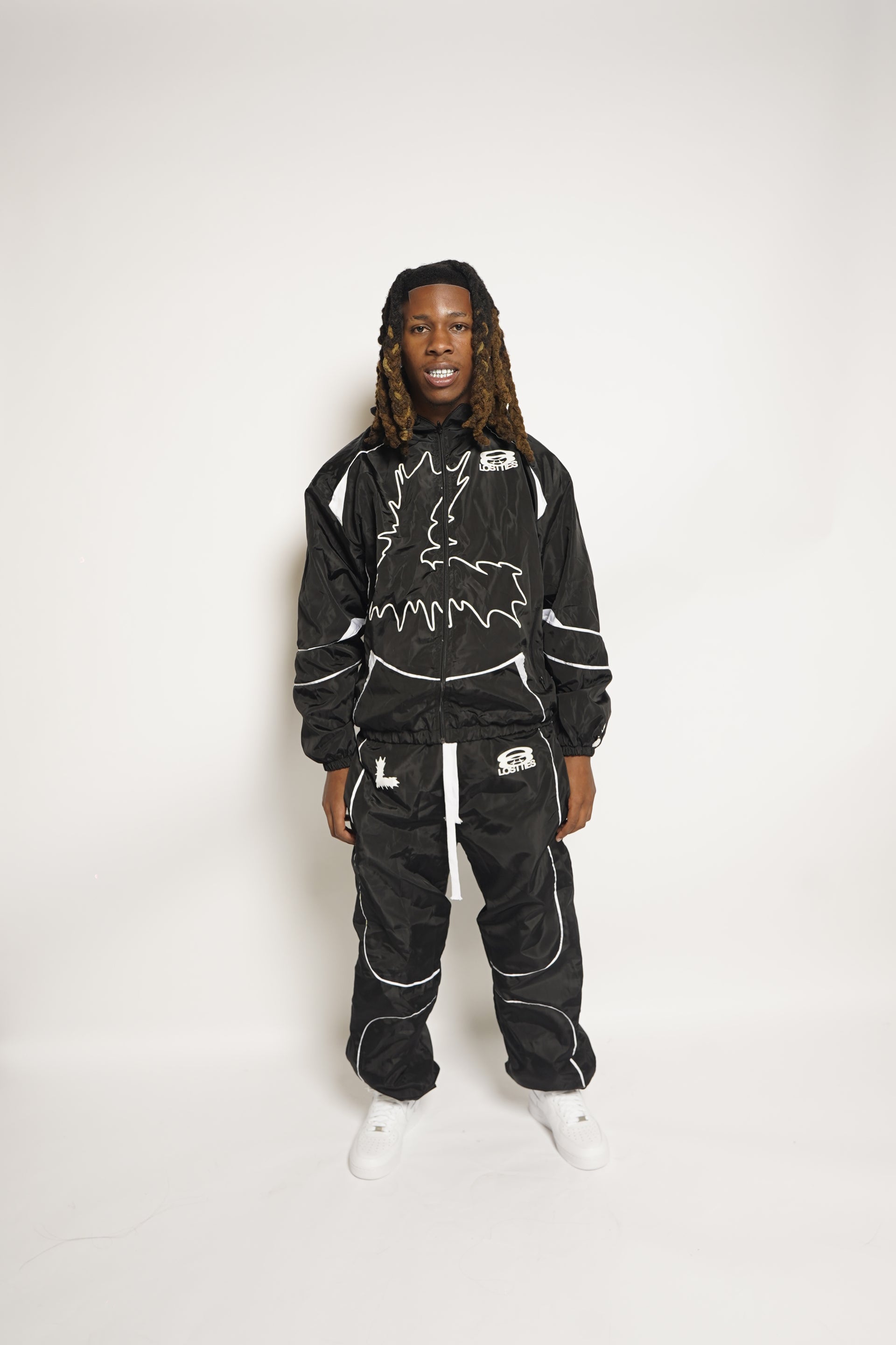 BLACK NYLON ZIPUP